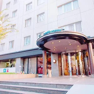 ホテル新大阪 2* 大阪市