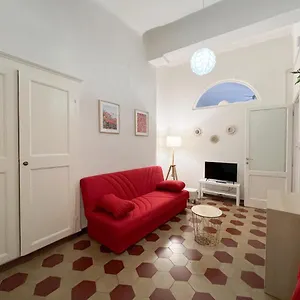 civico-41-lucca-city-center-apartment.it-tuscanyhotel.com/